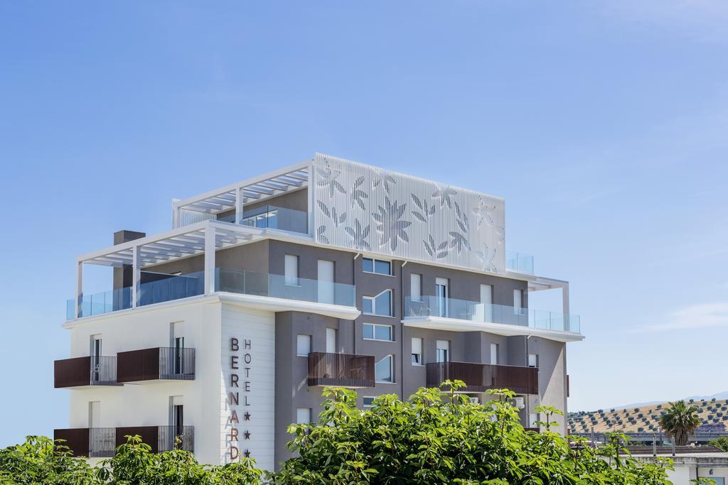 Hotel Bernard Σαν Μπενεντέτο ντελ Τρόντο Εξωτερικό φωτογραφία